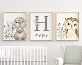 Impresión personalizada del nombre del bebé, carta de monograma, impresiones de vivero de flores silvestres, guardería de niñas, floral de acuarela rosa, decoración de pared de guardería,