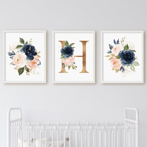 Carta de monograma, Blush rosa azul marino estampados florales, niña vivero arte impresiones, niñera de la niña, decoración de la pared de la guardería, regalo del bebé, ducha del bebé,