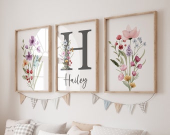 Impresión personalizada del nombre del bebé, carta de monograma, estampados florales de guardería, guardería para niñas, estampados de arte floral de acuarela de flores silvestres, regalo para bebés