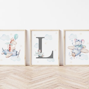 Primera impresión inicial personalizada, impresiones de avión, arte de pared animal, vivero de niño, decoración de pared de vivero, regalo de bebé, baby shower, carta personalizada,