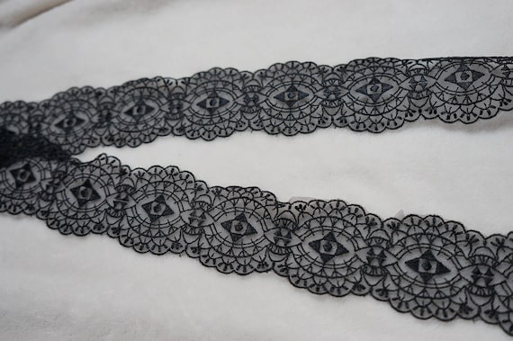 17 metres × 25mm Vintage Blue Broderie Anglaise Lace Trim 100/% Cotton