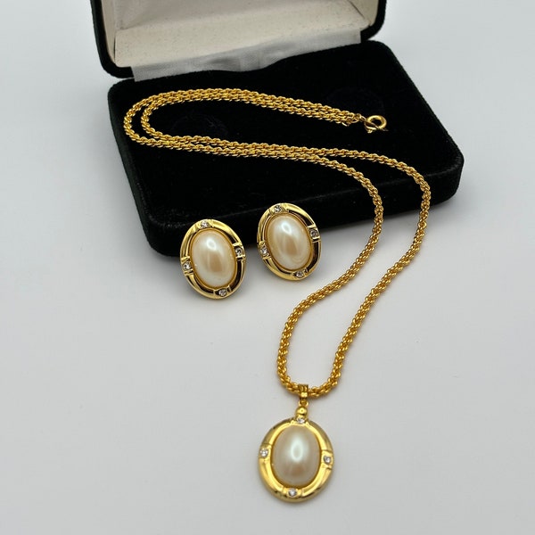 Pierre Cardin, 80s new vintage faux pearl, gold plated pendant necklace & pierced earrings set