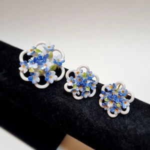 Denton England, 60s vintage blue & white China floral screw thread earrings and brooch set