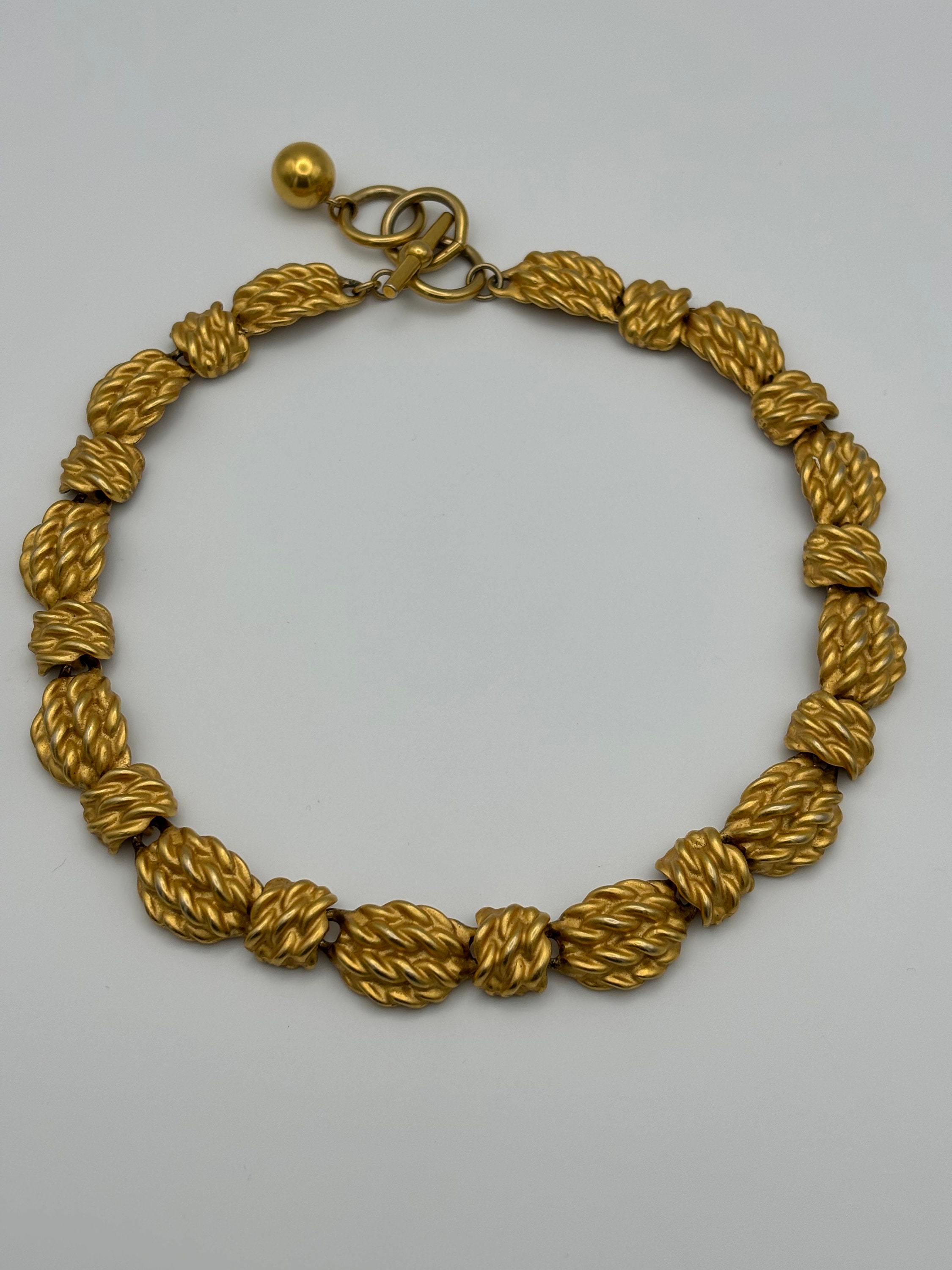 Anne Klein, 80s Vintage Matte Gold Plated Rope Link Necklace 