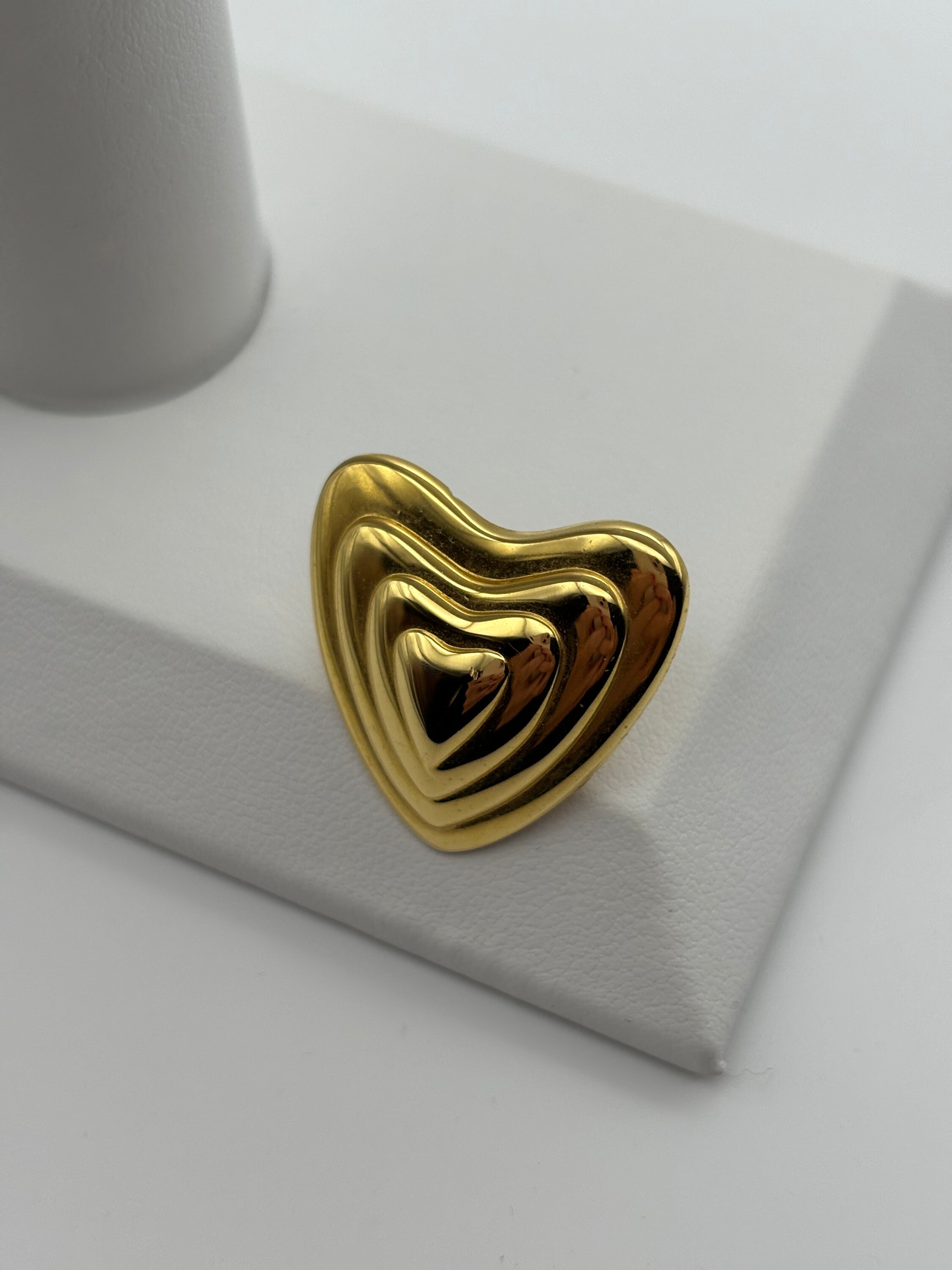 Escada, 80s Vintage Gold Plated Heart Pin - Etsy