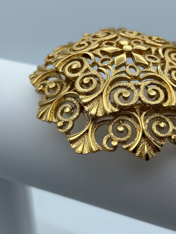 Monet, 60s vintage gold plated openwork flower br… - image 6