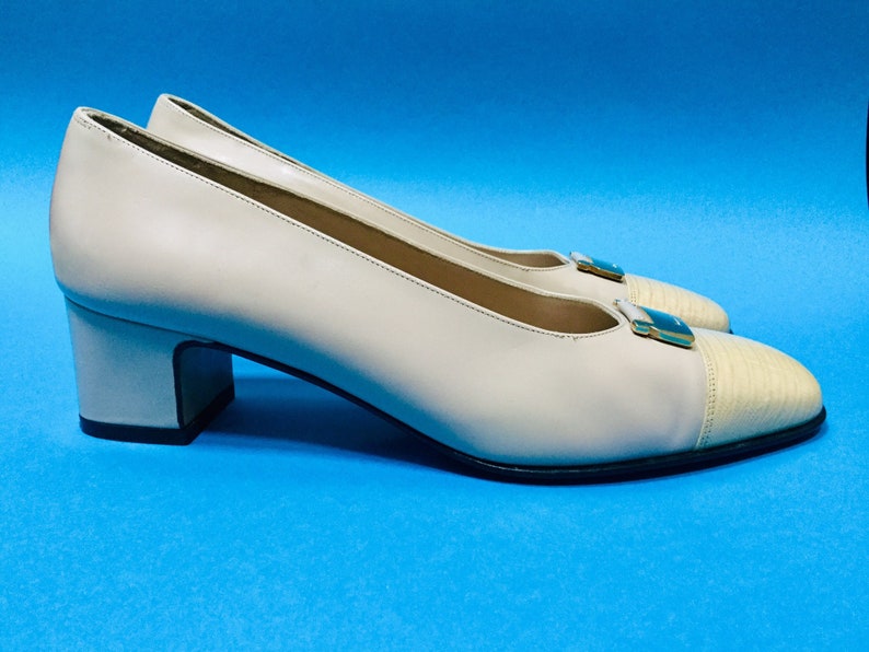 vintage nude shoes