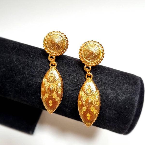 Oréna Paris, 80s vintage gold plated long clip on earrings