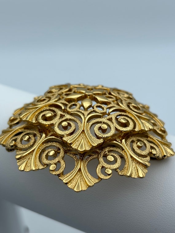 Monet, 60s vintage gold plated openwork flower br… - image 5