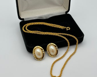 Pierre Cardin, 80s new vintage faux pearl, gold plated pendant necklace & pierced earrings set