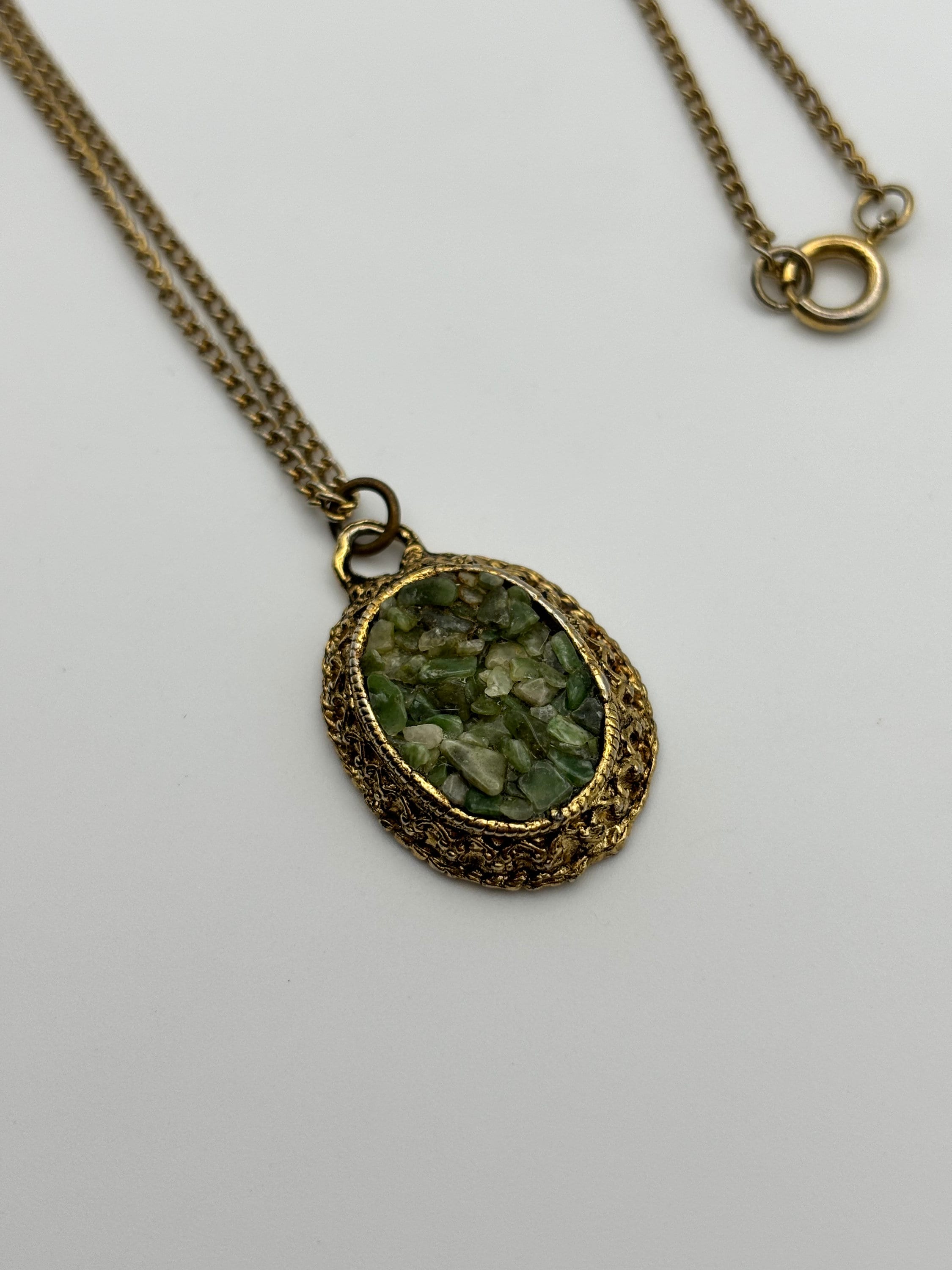 Hollywood, 80s Vintage Green Gems Pendant Necklace - Etsy