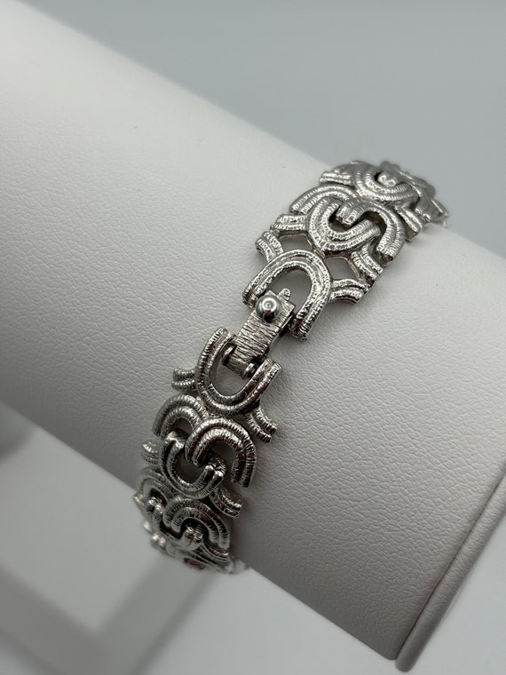 Monet "Raging Seas" 60s vintage silver link brace… - image 4