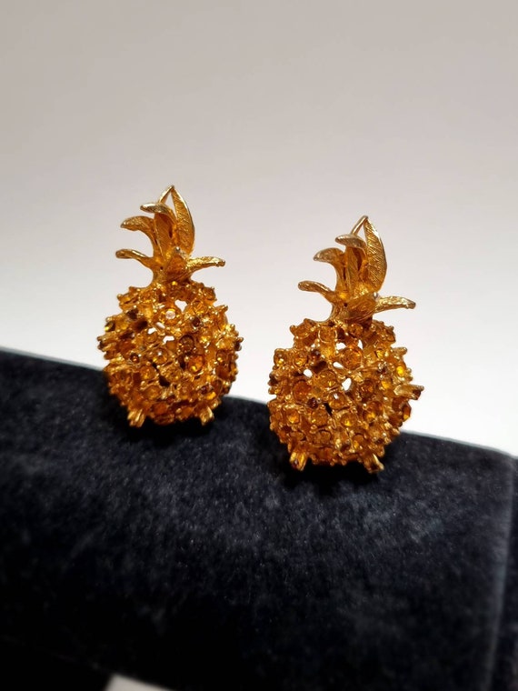 Alice Caviness, 60s vintage pineapple clip on ear… - image 1