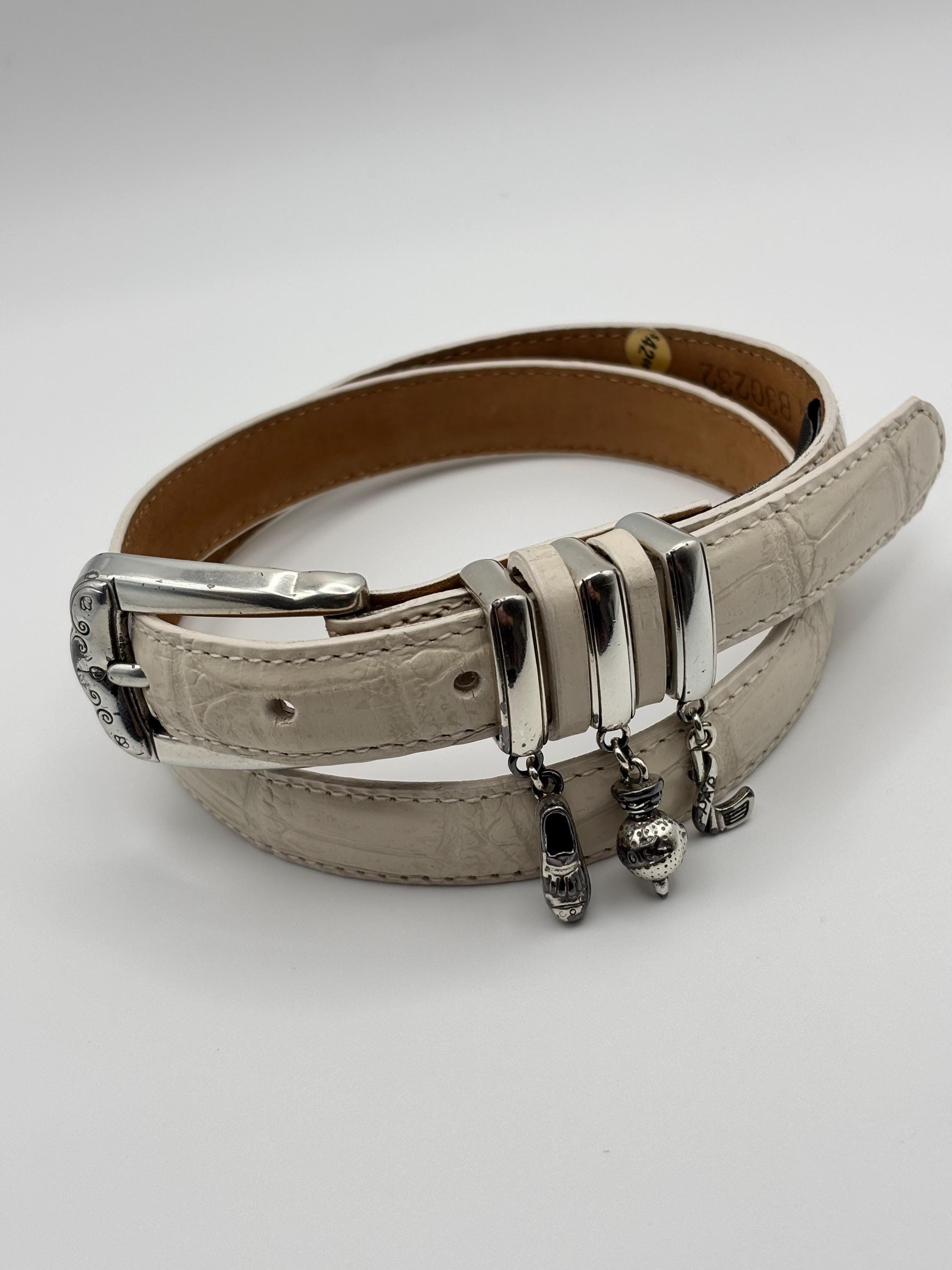 Brighton Reversible Croc Embossed Leather White Beige Tan Silver Western S/28 VTG Brighton Reversible White Tan Croc | Mercari main image 2