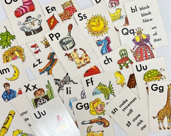 Set of 8 Phonics Word Flash Cards. Pictures. Junk Journal Supply