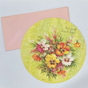 Carte de vœux ronde NOS avec fleurs. Pensées. Jaune. Green. Junk Journal Supply