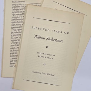 Set of 12 Book Pages. William Shakespeare. Plays. Hamlet. Henry. Junk Journal Supply