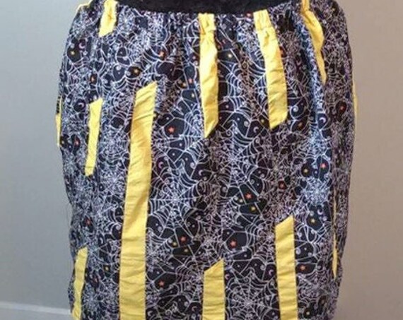 D-4111 Spooky spider web skirt