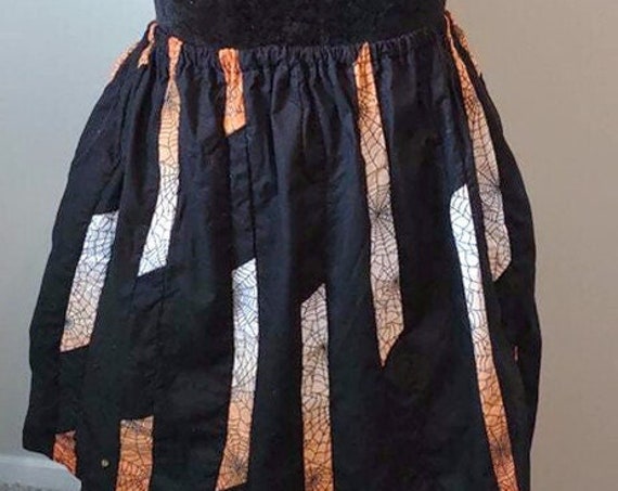 D-4109 Spooky black skirt.