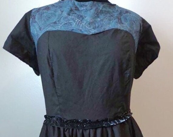 D-4112 Spooky black dress