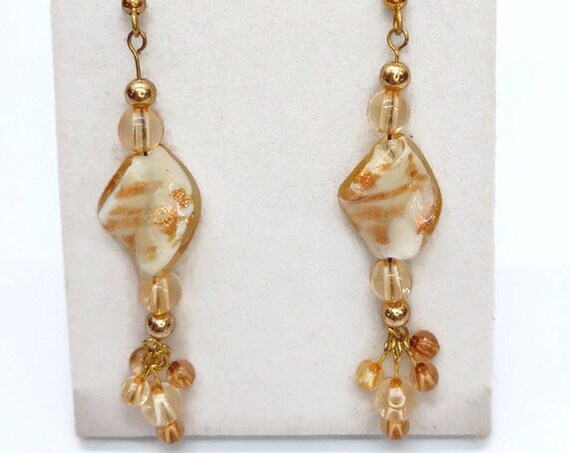 E-1535 Gold dangle earrings