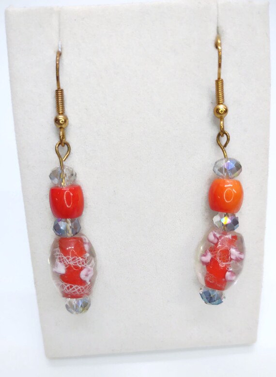 E-1672 red dangle earrings