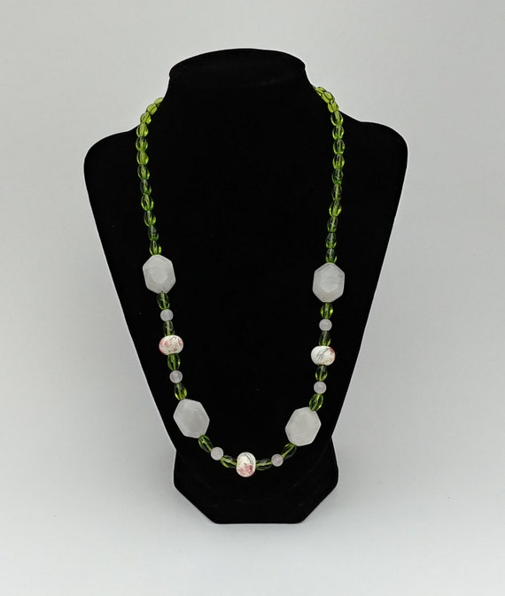 N-1646 Rose Quartz and Glass Necklace