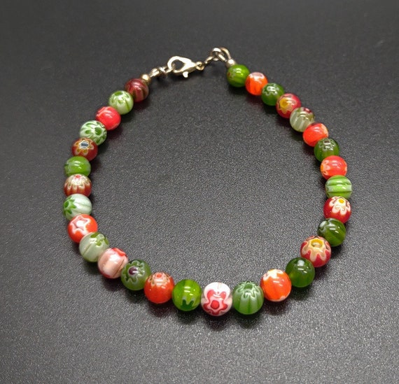 B-1618 Red and green bracelet
