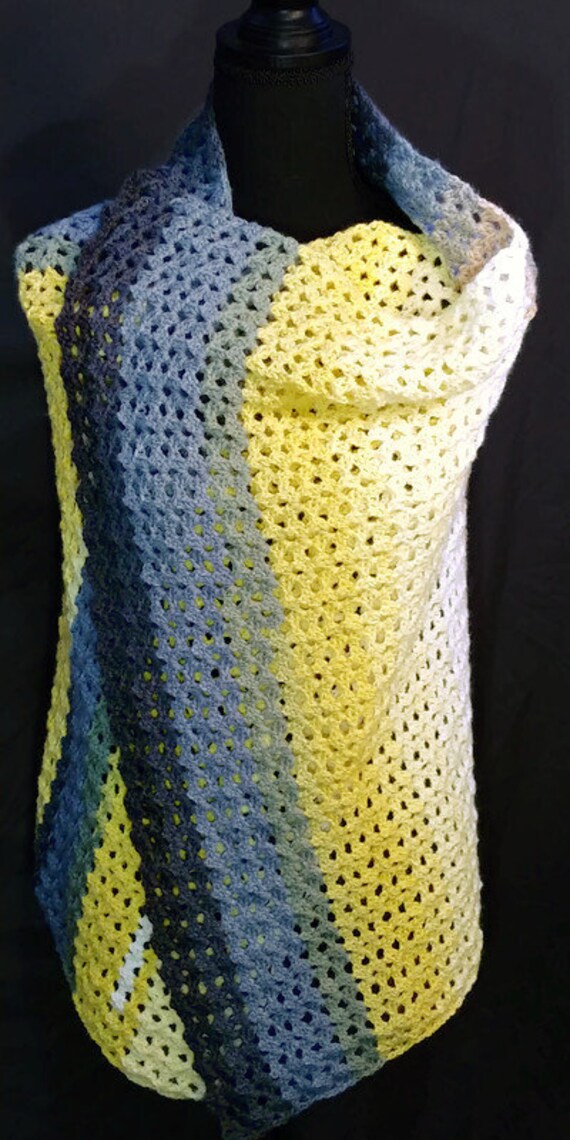Crochet Bumble Bee Wrap