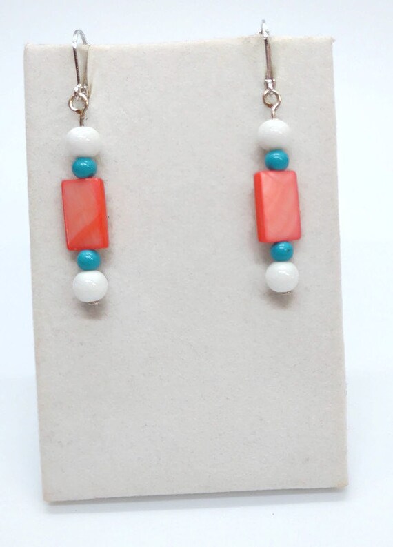 E-1698 Shell and Glass Earrings