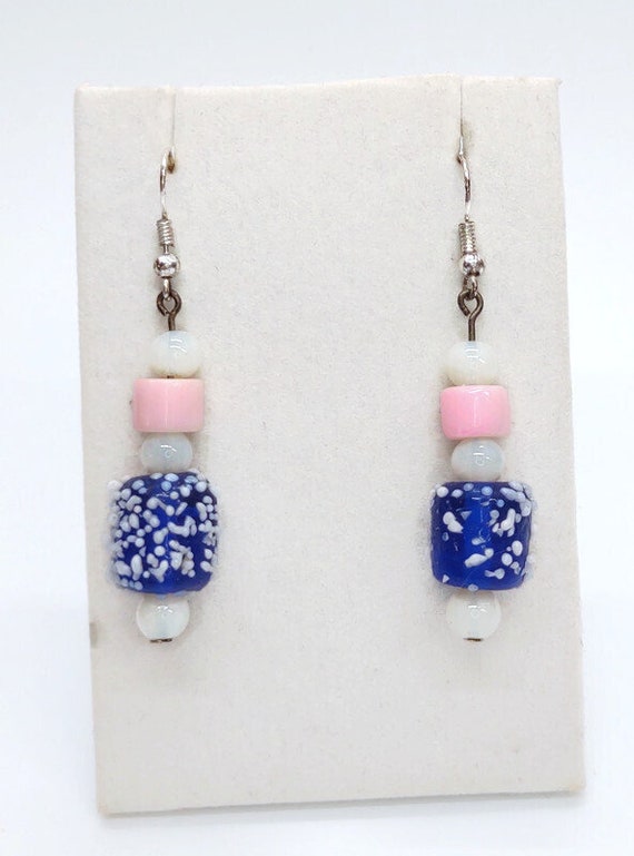 E-1532 Blue with white spotted earrings
