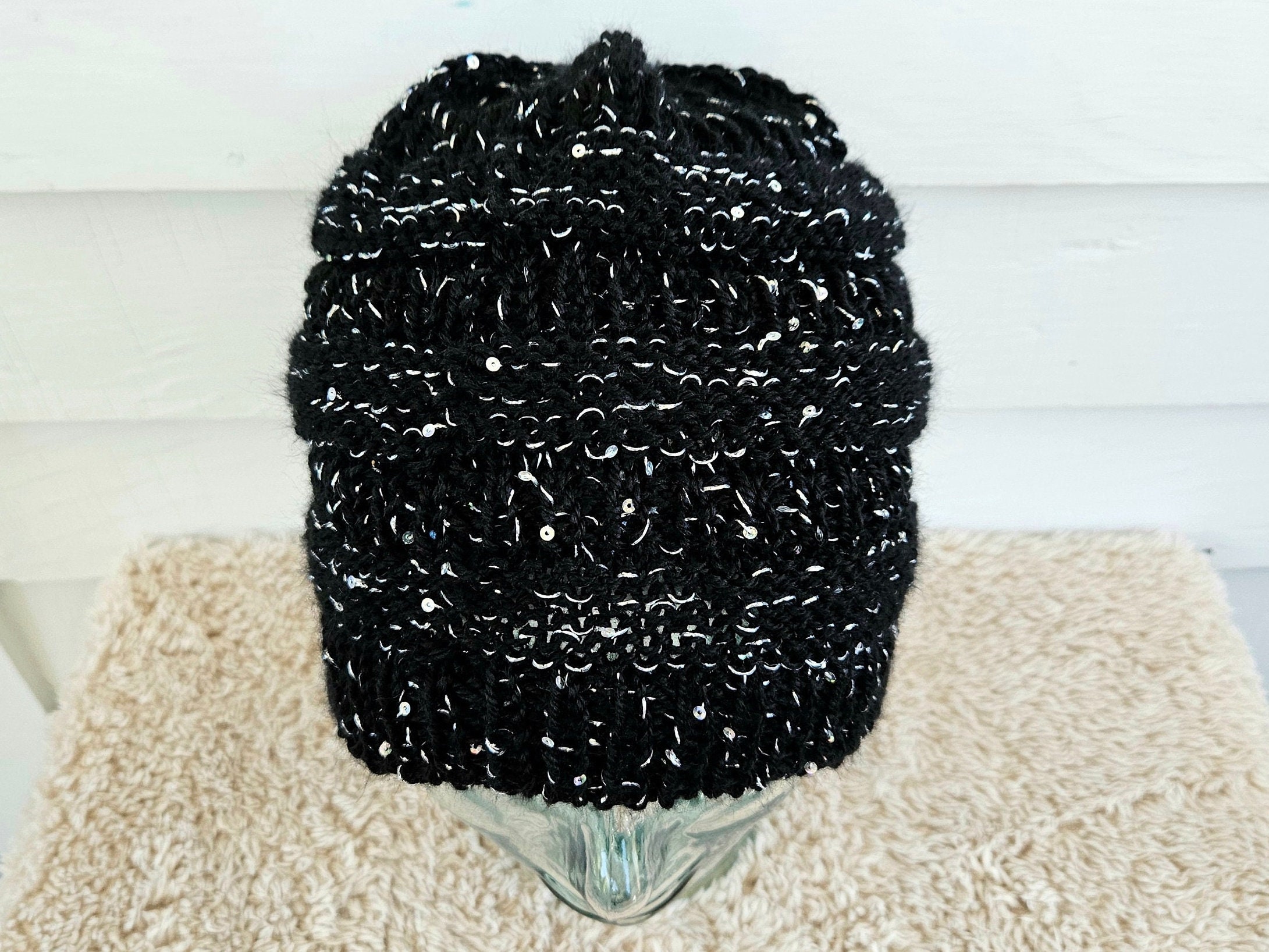 帽子 [0] BLACK SILVER SPARKLY BEANIE Beanie Hat for Women - Black and Silver Sequin Sparkles