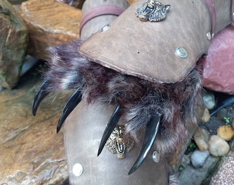 Viking Wolf Claw Gauntlets - MADE TO ORDER