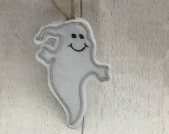 Felt ghost ornament, embroidered felt, halloween themed, embroidered ghost, halloween ornament, felt ghost, halloween decor