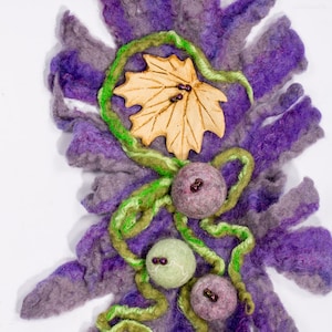 Lila Brosche Brosche Handarbeit Blumen Wolle gefilzt Geschenk Merino Nuno