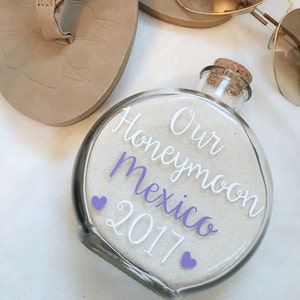 Honeymoon Sand Holder Keepsake//Honeymoon Keepsake//Honeymoon Sand Jar//Sand Holder//Bridal Gift//Bridal Shower//Honeymoon Gift