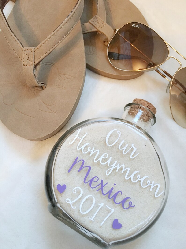 Honeymoon Sand Holder Keepsake//Honeymoon Keepsake//Honeymoon Sand Jar//Sand Holder//Bridal Gift//Bridal Shower//Honeymoon Gift