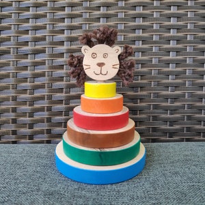 Wooden stacking toy, Montessori toy, Wooden stacker, Animal stacker, Ring stacker, Educational toy, Lion stacking toy, Baby stacking toy