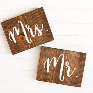 Rustic Mr and Mrs Wood Signs: Farmhouse Wedding Table Decor