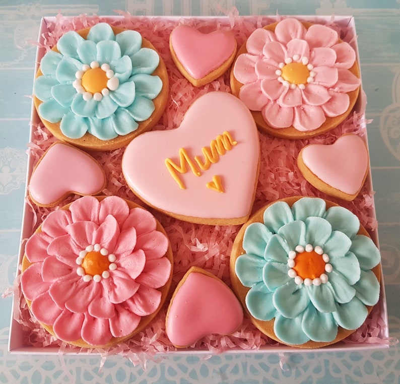 Gift box/ Birthday gift / Mother's Day / Get well soon/ Thank you gift/ For Mum / For her / Mother's gift / Cookies image 6