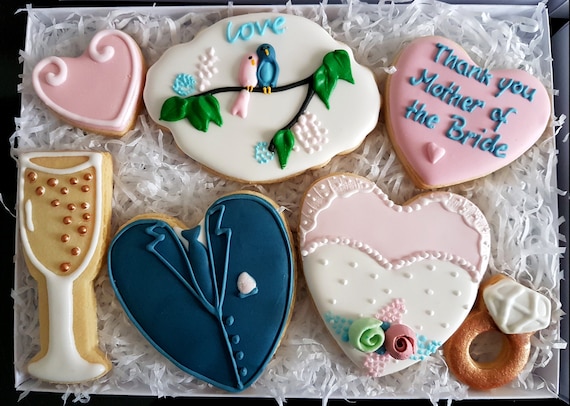Coffret cadeau de biscuits décorés Mariage