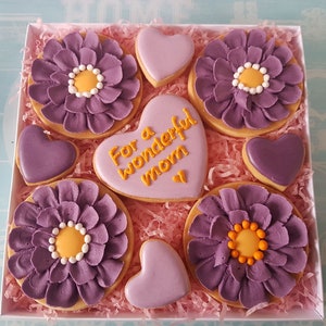Gift box/ Birthday gift / Mother's Day / Get well soon/ Thank you gift/ For Mum / For her / Mother's gift / Cookies image 9
