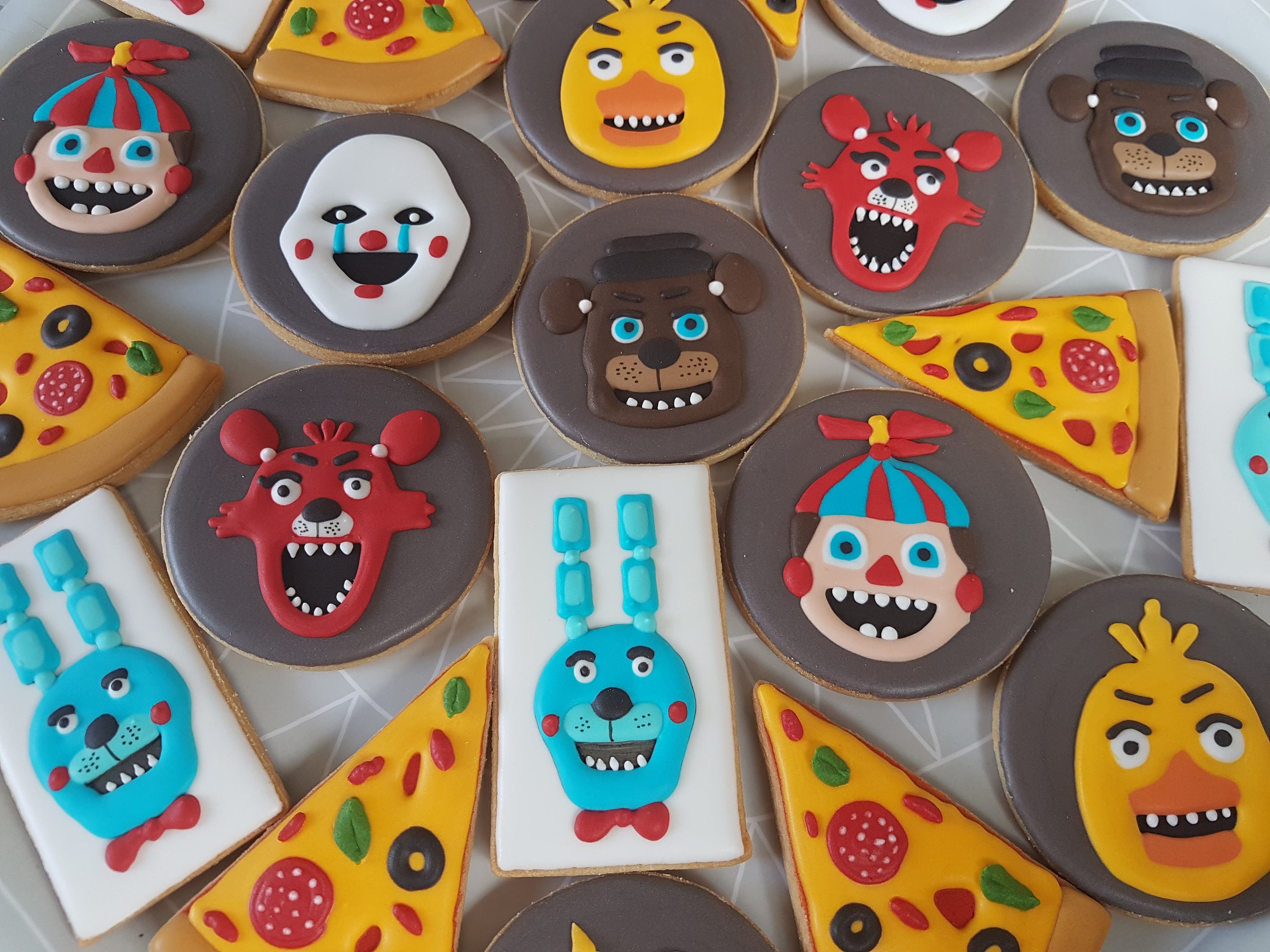 Five Nights at Freddy's Themed Cookies / 10 Iced Cookies / Etsy UK