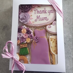 Hand Decorated Wedding Cookies/ Bespoke Gift Set/ Personalised thank you gift box/ Bespoke cookies/ Cookies for Mum bild 8