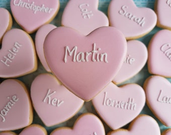 10 Personalised Heart Wedding Cookies/ Favours/ Place Names (Set of 10)/ Bespoke cookies / Heart cookies/ Party favours/ Hand-decorated/Iced