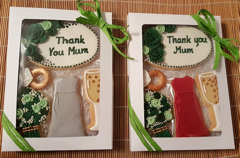 Hand Decorated Wedding Cookies/ Bespoke Gift Set/ Personalised thank you gift box/ Bespoke cookies/ Cookies for Mum bild 10