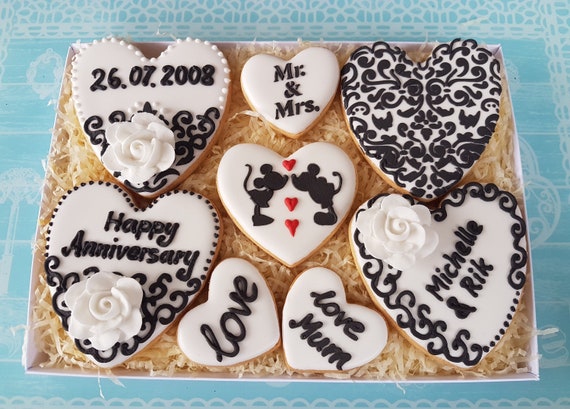 Anniversary House 24-Pack Rose Gold Polka Dot Treat Boxes - 7.5x16x16cm Cookie & Brownie Boxes, Easy Assemble-809477