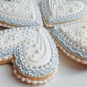 6 Lace Heart Sugar Cookies: Royal Icing Wedding Favors