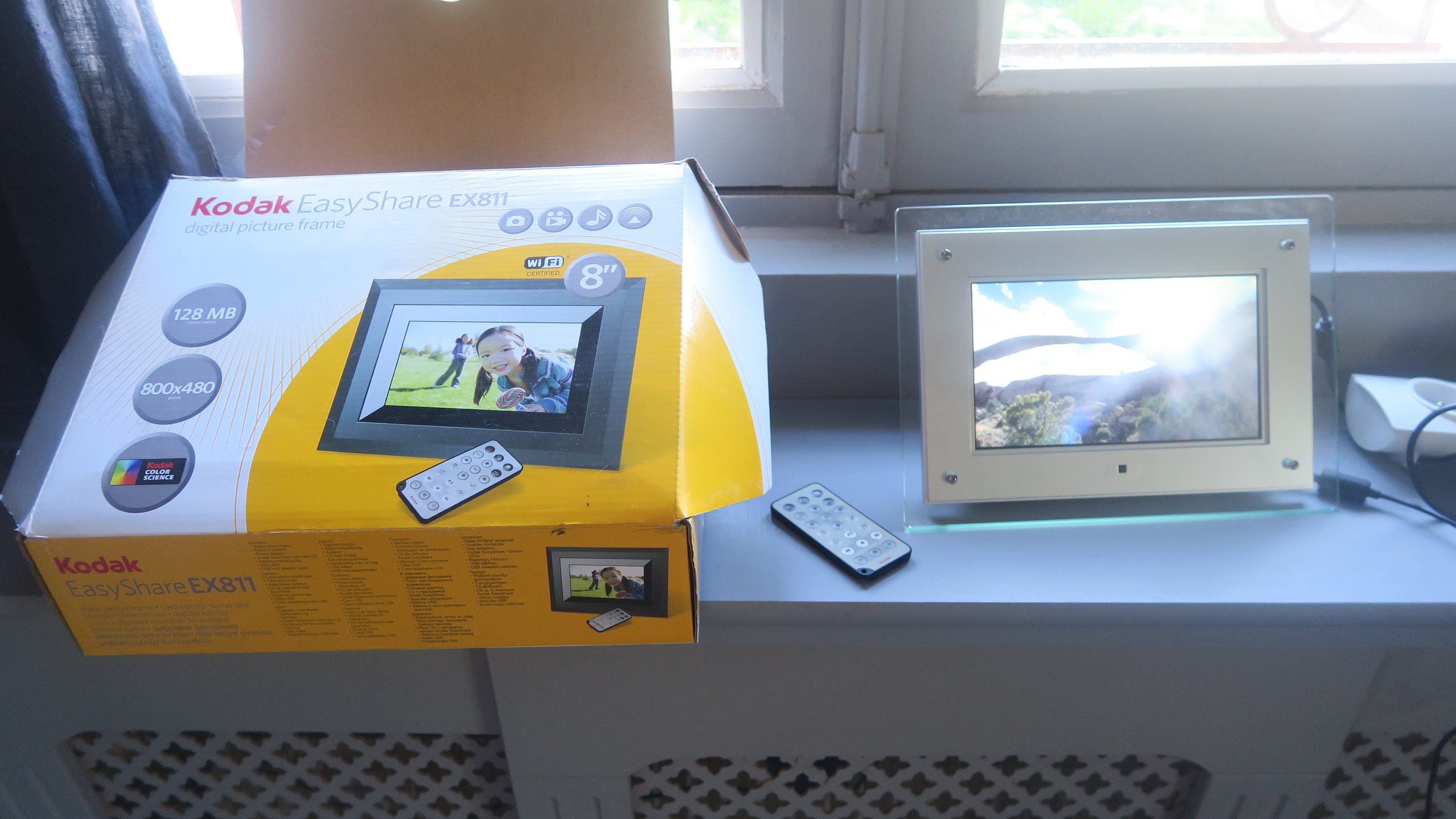 Kodak Ex 811 Easyshare 8 Inch Digital Picture Frame With 50