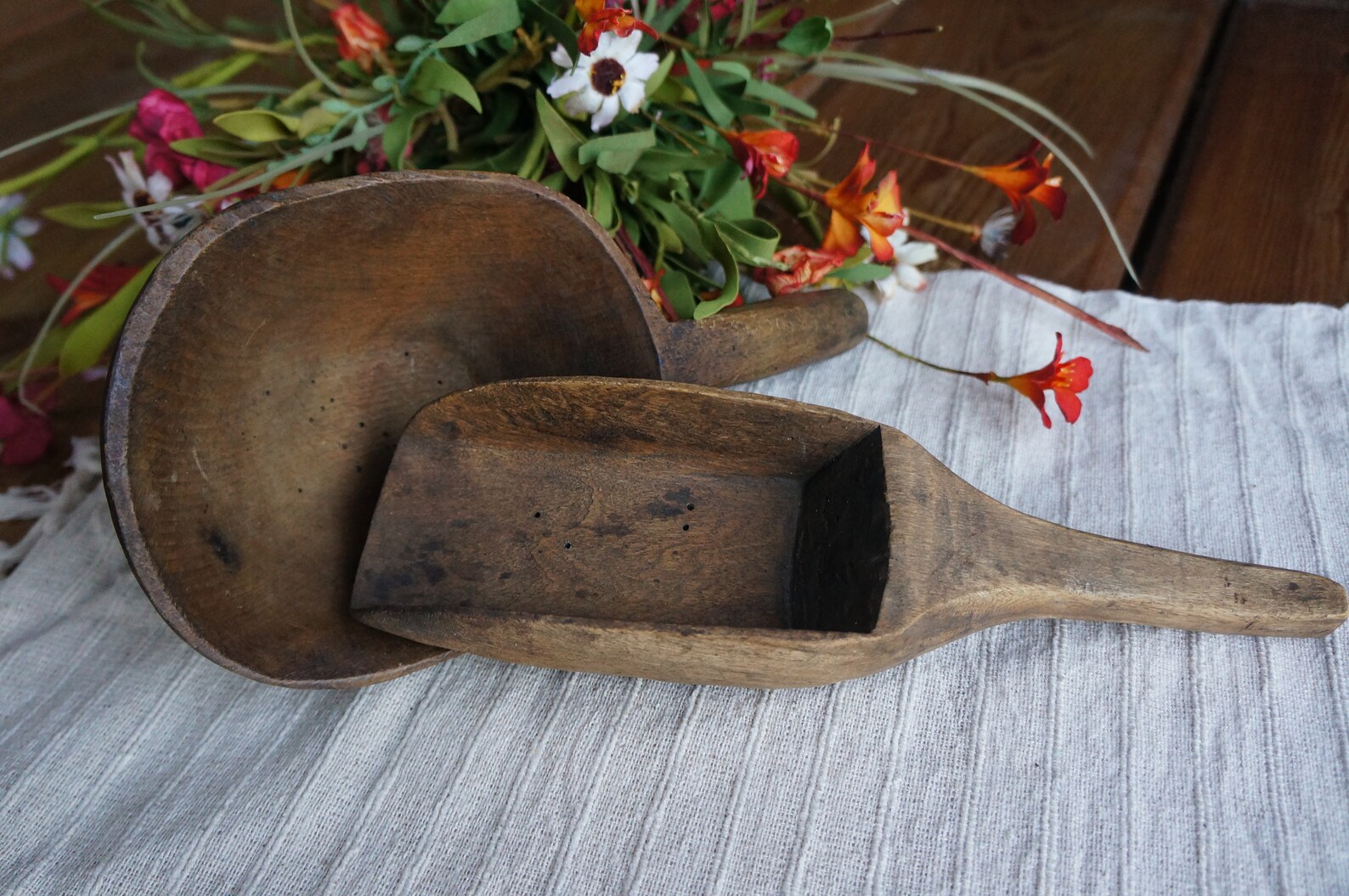 2 Antique wooden scoops old grain scoop shovel primitive Etsy
